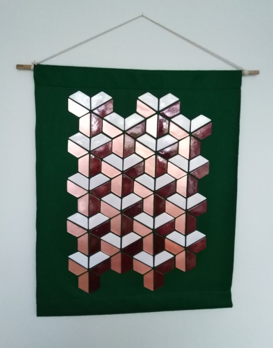 Cracking retirement Wall hanging