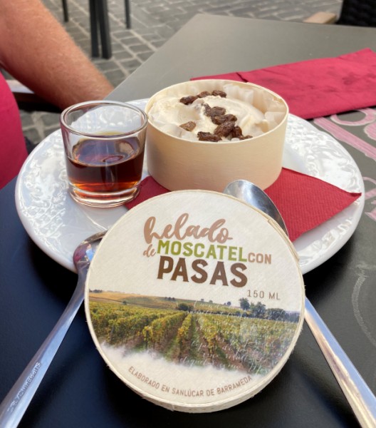 Dessert at Taberna Detriana near Triana Bridge